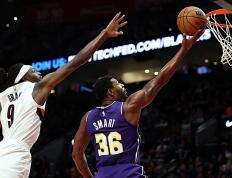 HTH华体会-湖人后场球员谈战胜波特兰开拓者的比赛