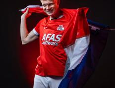 华体会体育首页-曼聯(lián)巨头力荐2500万签荷兰佩德里，阿莫林更想要即战力！曝红魔欲买回小麦