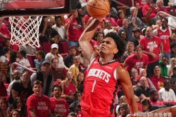 华体会体育平台-超出常(cháng)人！火箭新(xīn)星3次展现运动天赋，难怪詹姆斯都盛赞