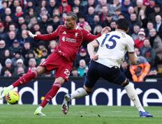 HTH华体会-利物浦5-2西汉姆联，赛后评分：不是萨拉赫第一，利物浦22号第一