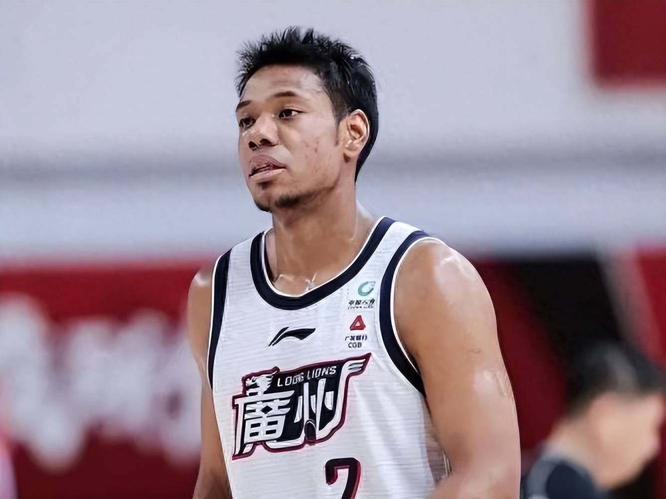 华体会体育首页-今夏第2人！年薪600万！CBA黑马续约顶级内线，曾是郭士强的爱将