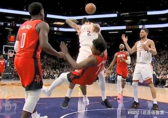 华体会体育平台-超出常(cháng)人！火箭新(xīn)星3次展现运动天赋，难怪詹姆斯都盛赞