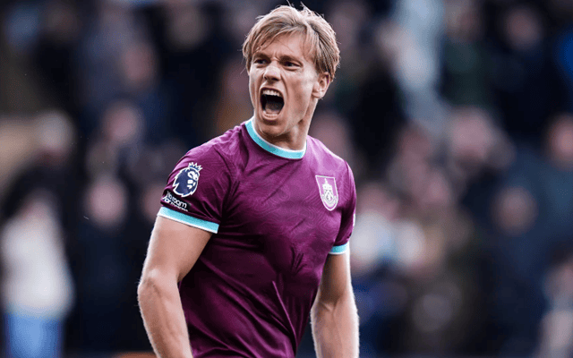 华体会体育下载-英超：埃弗顿状态回暖，伯恩利表现一般