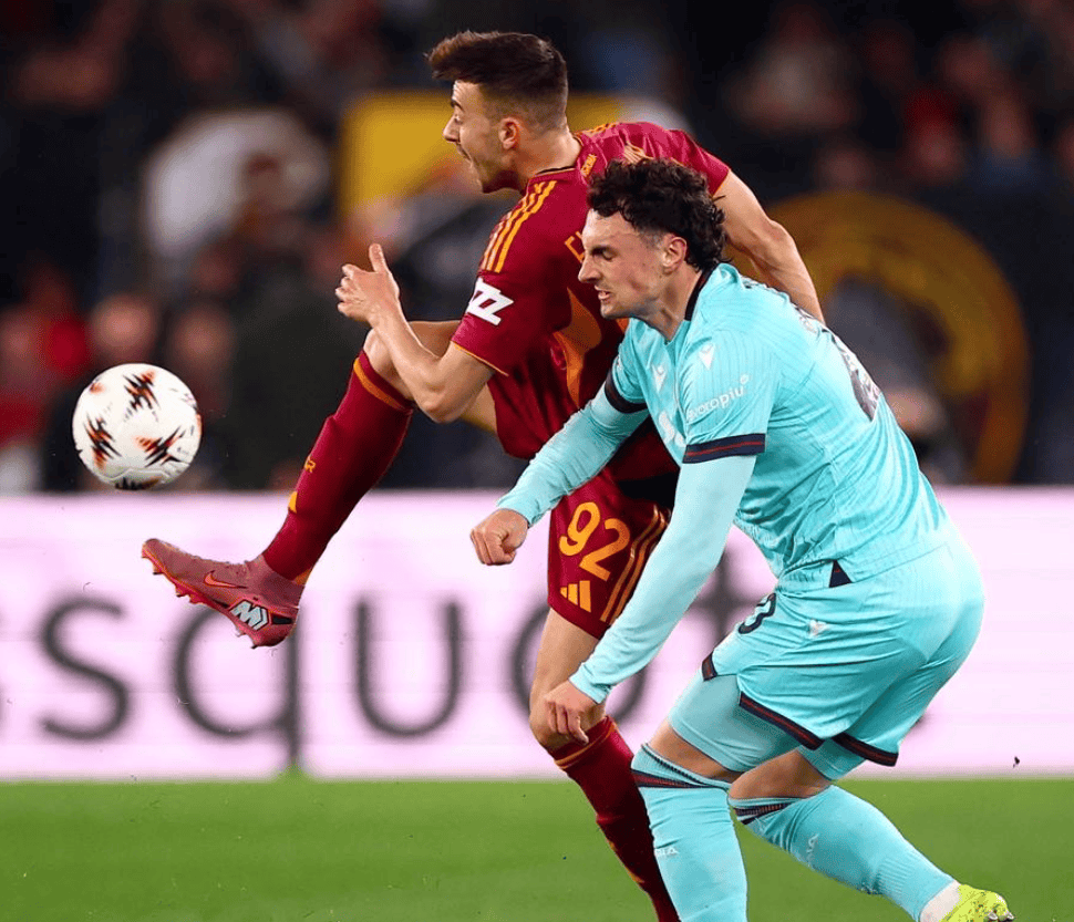 华体会体育首页-激战加时赛，第111分钟绝殺(shā)，罗马轰然倒下，惨遭淘汰，無(wú)緣(yuán)8强